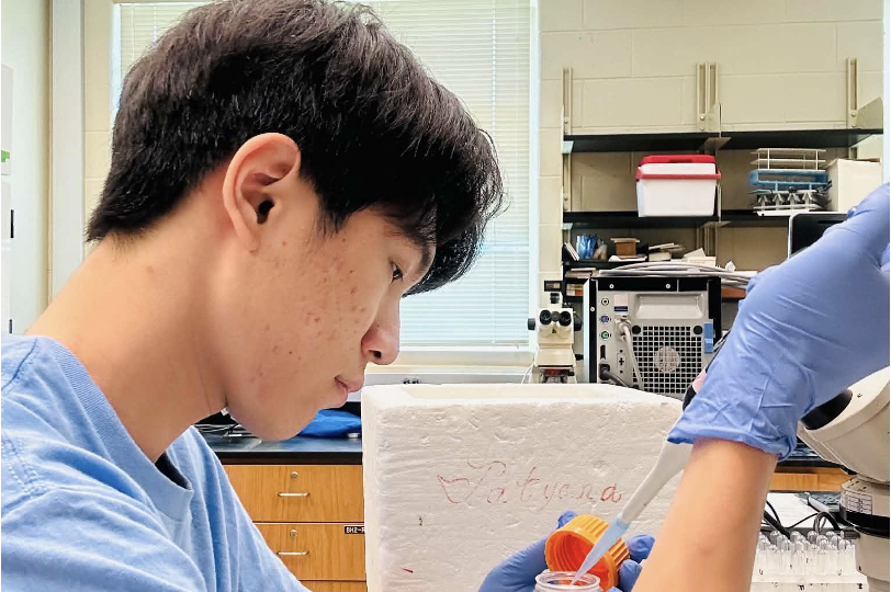 Saiah Lee pipetting